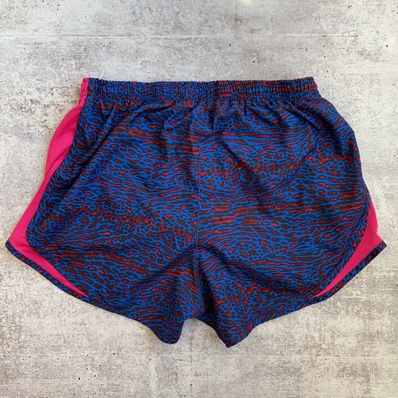 Nike Dri Fit Athletic Elastic Waist Shorts With Built In Briefs - Picture 2 of 5